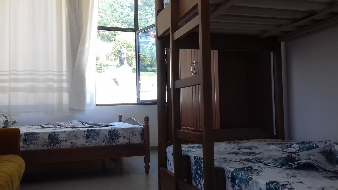 Kruja Hostel Eksteriør bilde